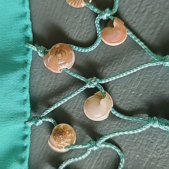 Shawl wrap, greenish blue, with lovely fringe with shells 🐚 - Picture 5 of 7